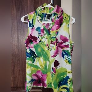 Sleeveless blouse